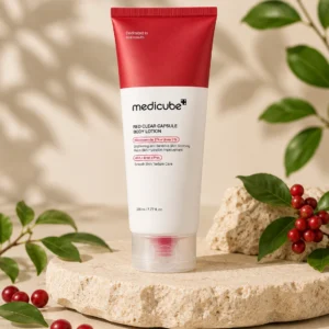 Medicube Red Clear Capsule Body Lotion, loțiune de corp cu niacinamidă 2%, uree 5%, AHA, BHA și PHA, 230 ml