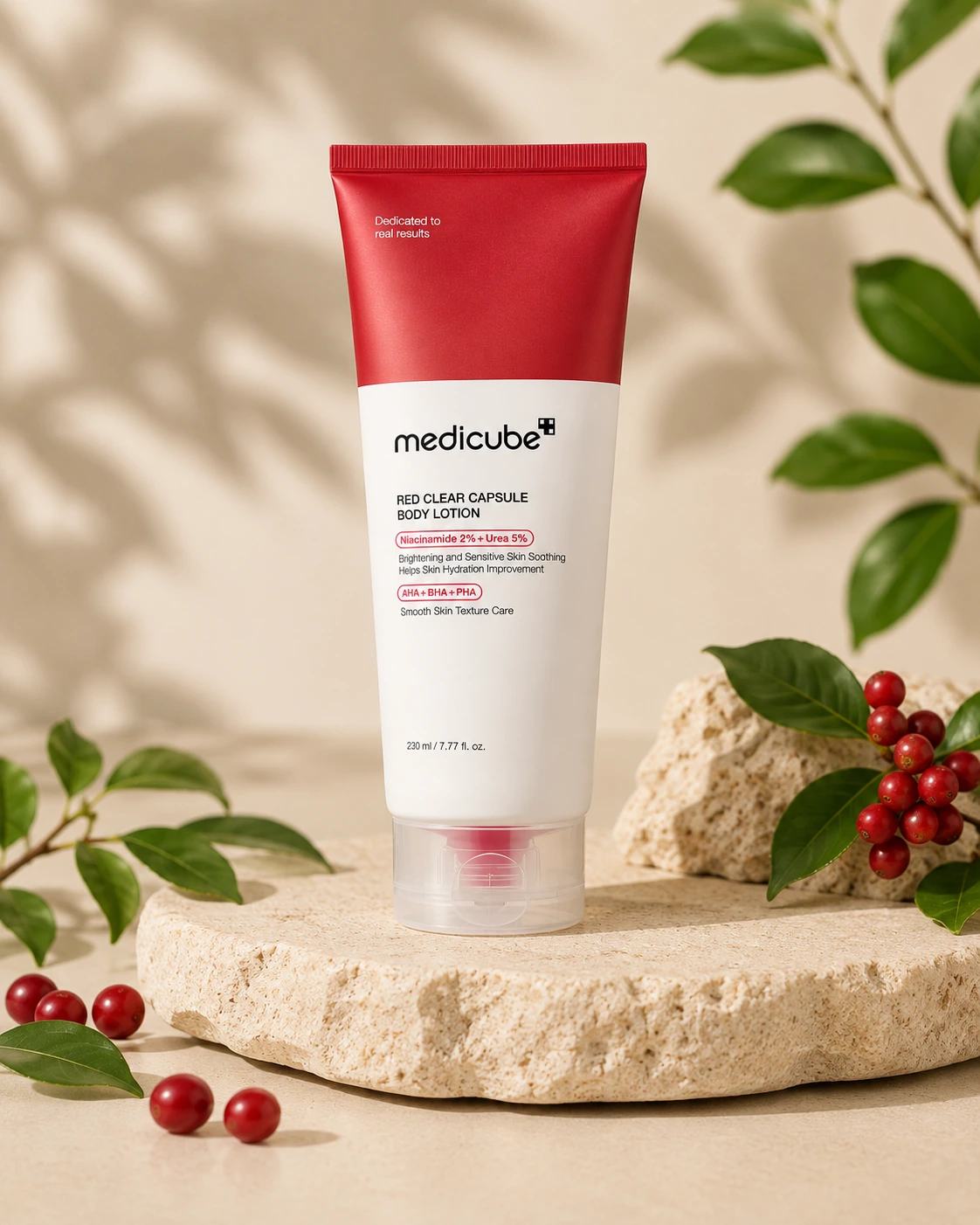 Medicube Red Clear Capsule Body Lotion, loțiune de corp cu niacinamidă 2%, uree 5%, AHA, BHA și PHA, 230 ml